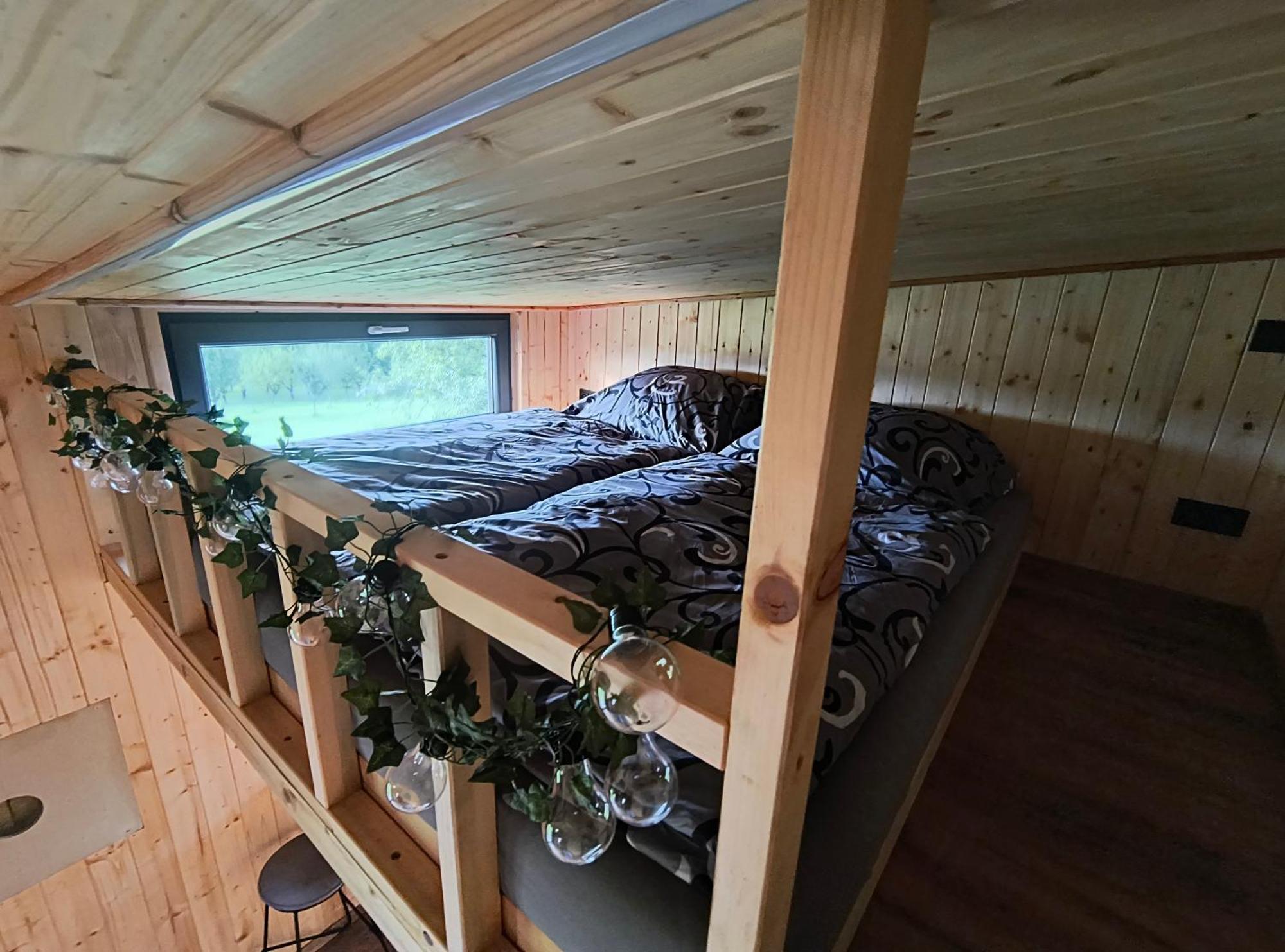 Tiny House Chvalcov Villa ภายนอก รูปภาพ